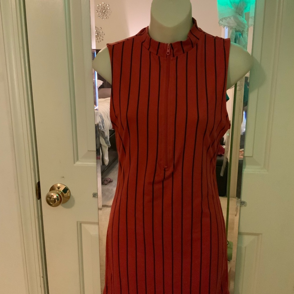 Red and Black Sleeveless Sheath Dress with Mock Neck